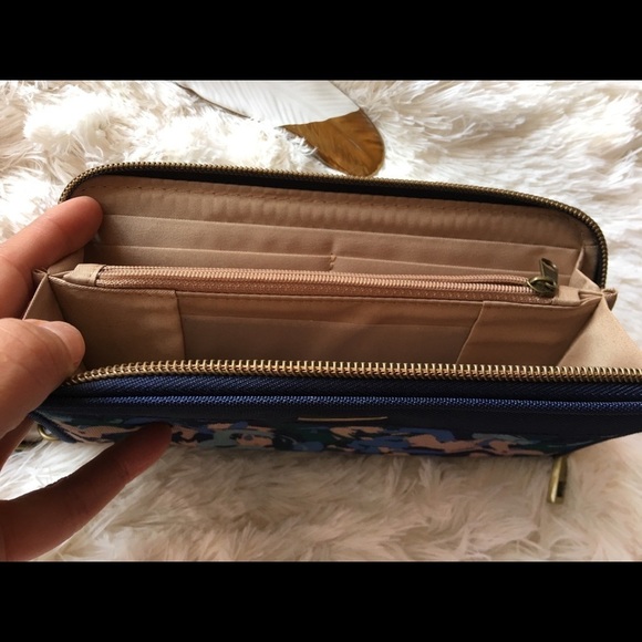 Blue Multicolor wristlet and wallet - Picture 5 of 6